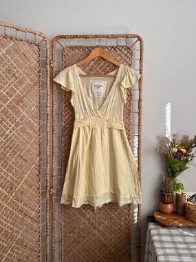 RARE Y2K Abercrombie & Fitch Butter Yellow Babydoll Tie-Back Mini Dress - Small